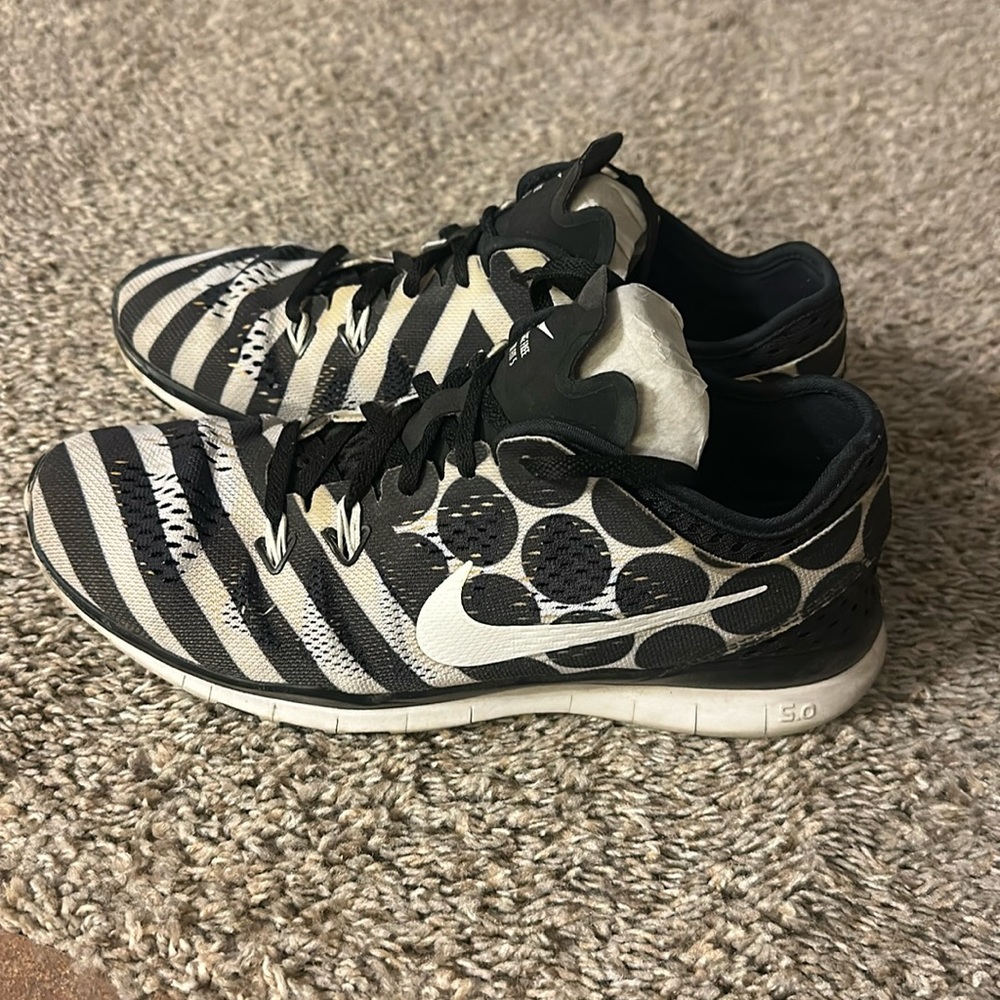 Nike shoes 5.0 free tr fit 5